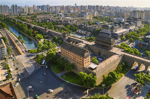 业内：大盘仍有上涨空间，分析师看好工业与科技板块